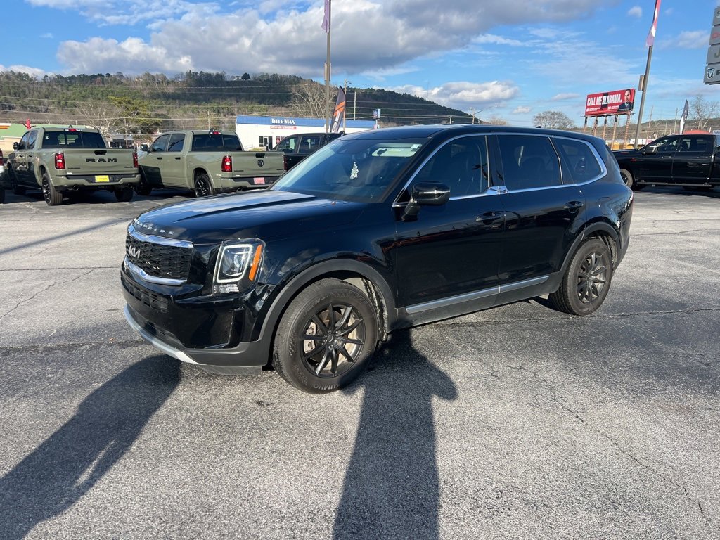 2022 Kia Telluride LX's photo