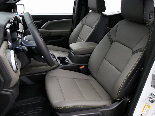 2026 Chevrolet Colorado ZR2 photo 10