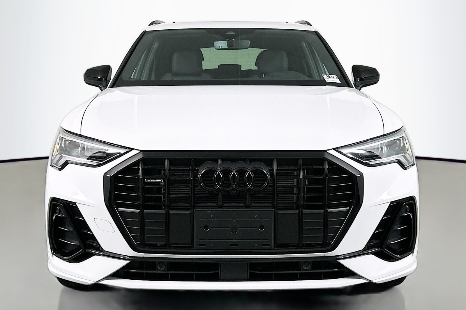 2025 Audi Q3 S line Premium Plus photo 2