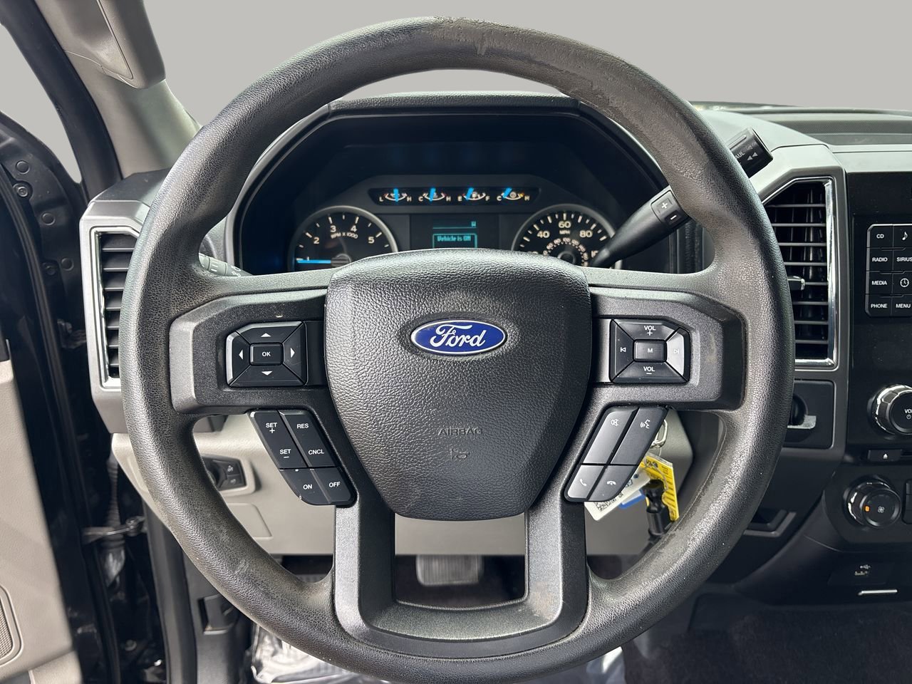 2017 Ford F-150 XLT photo 24
