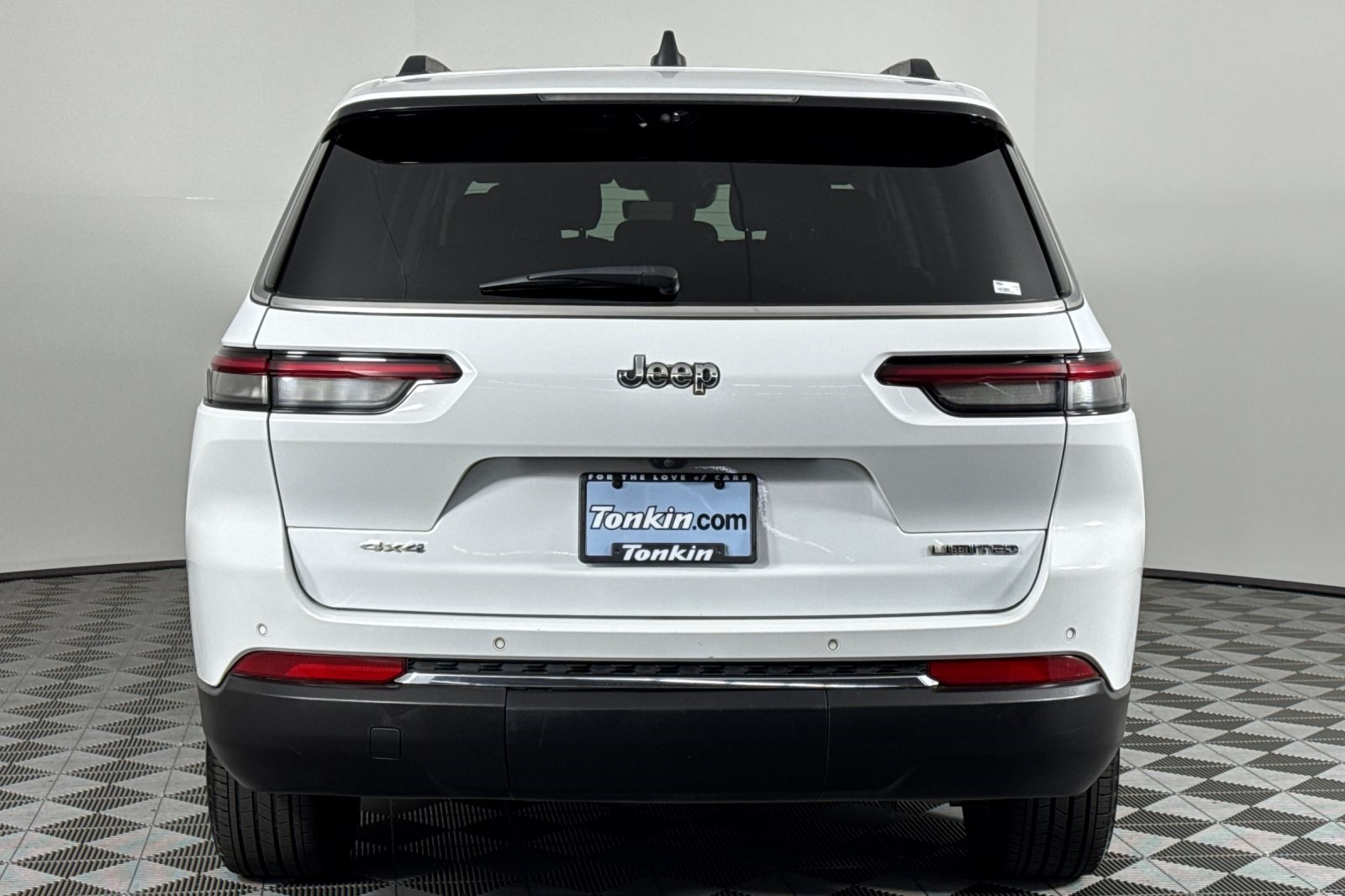 2023 Jeep Grand Cherokee Limited photo 3