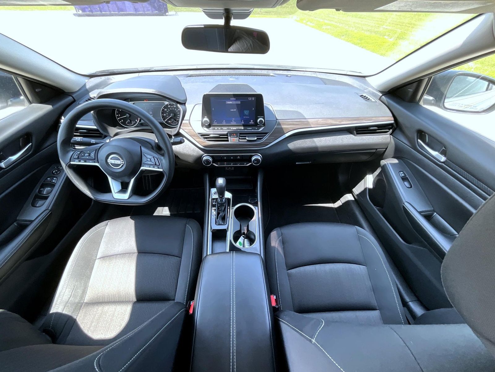 2024 Nissan Altima 2.5 SV photo 14