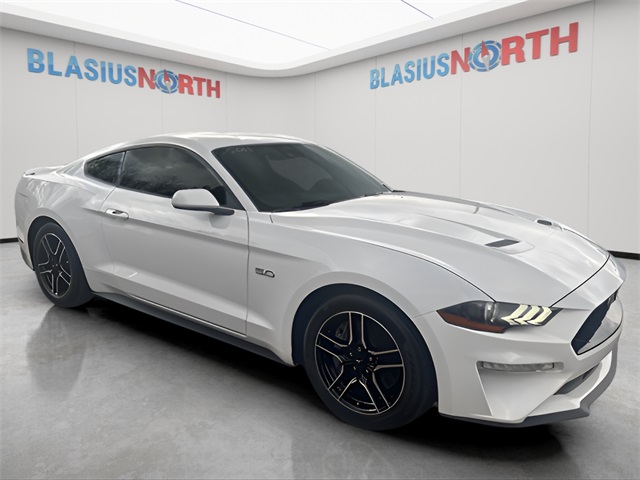2022 Ford Mustang GT photo 3