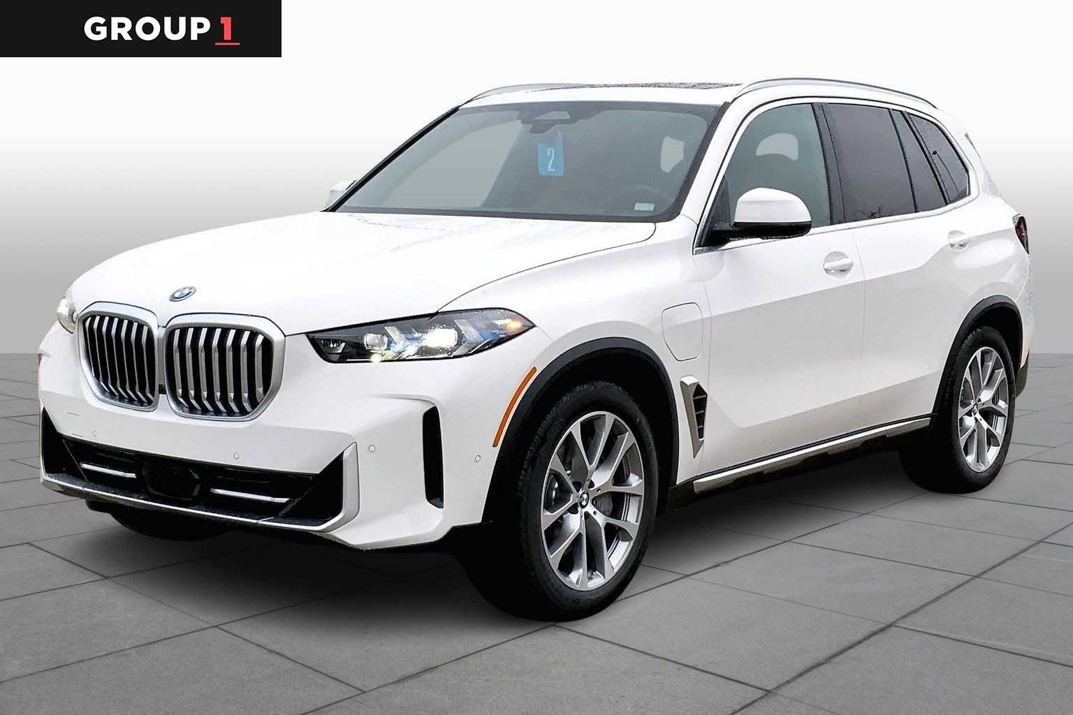 2026 BMW X5 50e's photo