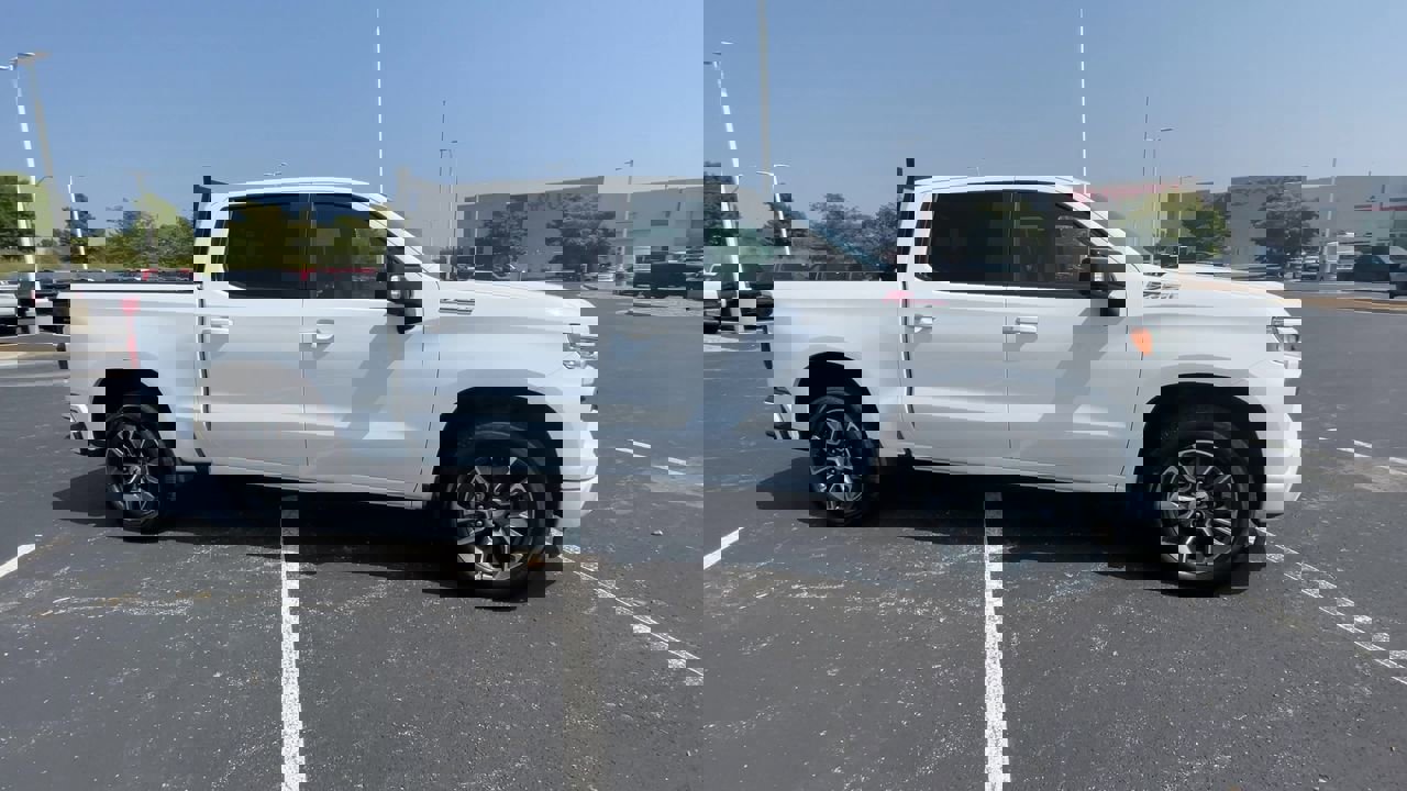 Used 2023 Chevrolet Silverado 1500 RST with VIN 2GCUDEEDXP1129652 for sale in Kansas City