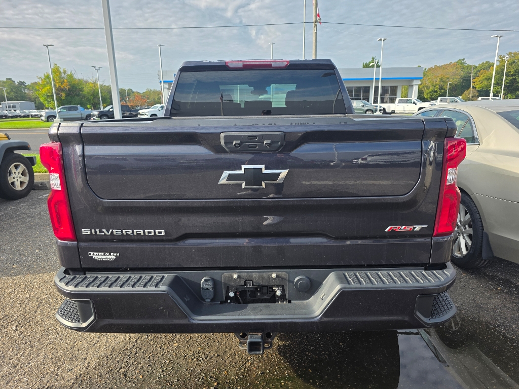 2022 Chevrolet Silverado 1500 RST photo 3