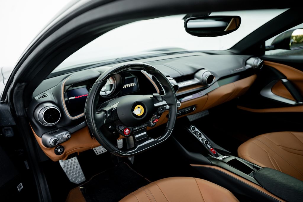 2018 Ferrari 812 Superfast photo 2