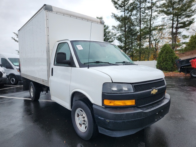 2021 Chevrolet Express Cutaway Base's photo