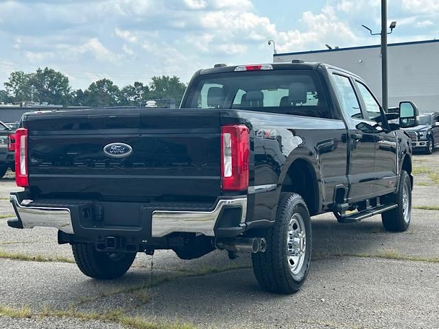 2026 Ford F-350 XL photo 9