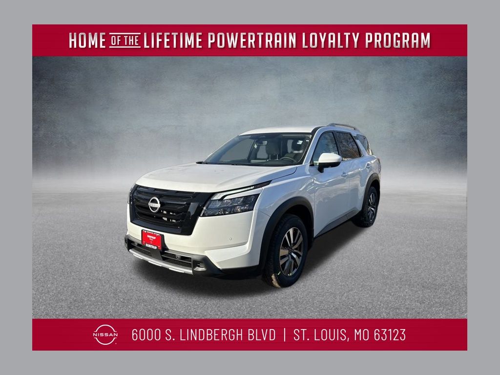 2025 Nissan Pathfinder SL's photo