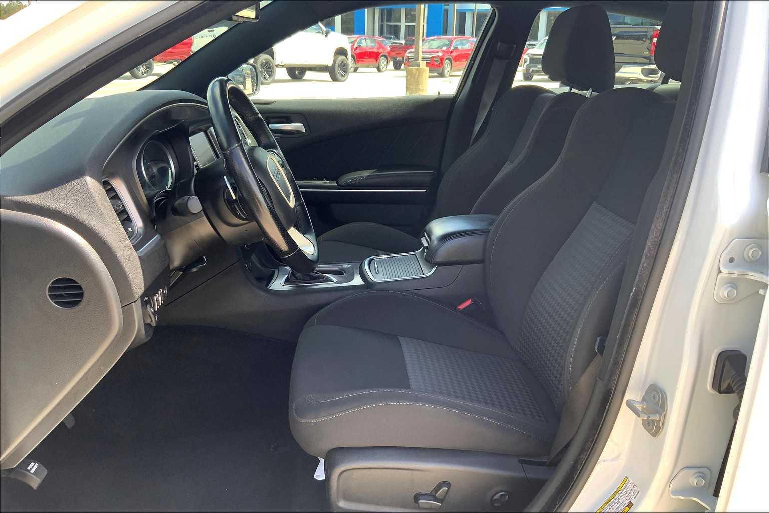 2021 Dodge Charger GT photo 7