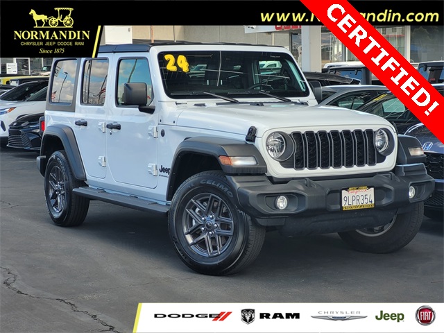 2024 Jeep Wrangler 4-Door Sport S's photo