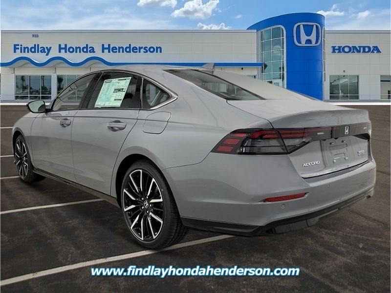 2025 Honda Accord Hybrid Touring photo 2