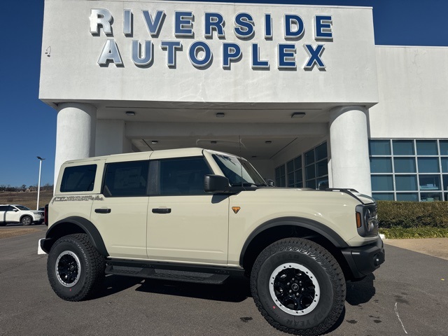 2025 Ford Bronco 4-Door Badlands's photo