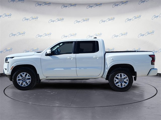 2022 Nissan Frontier SV Crew Cab photo 2
