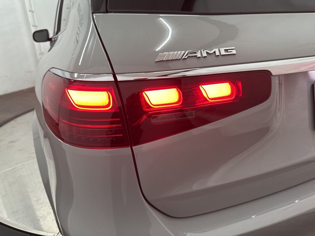 2026 Mercedes Benz GLS AMG 63 4MATIC photo 28