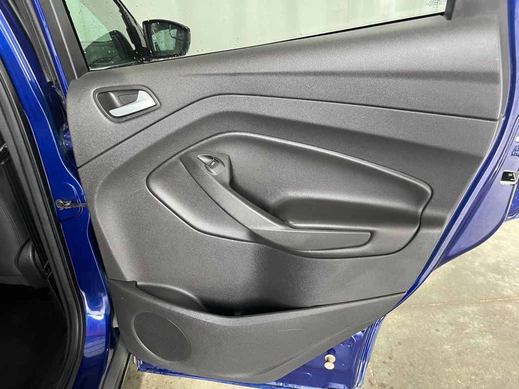 2016 Ford Escape SE photo 24