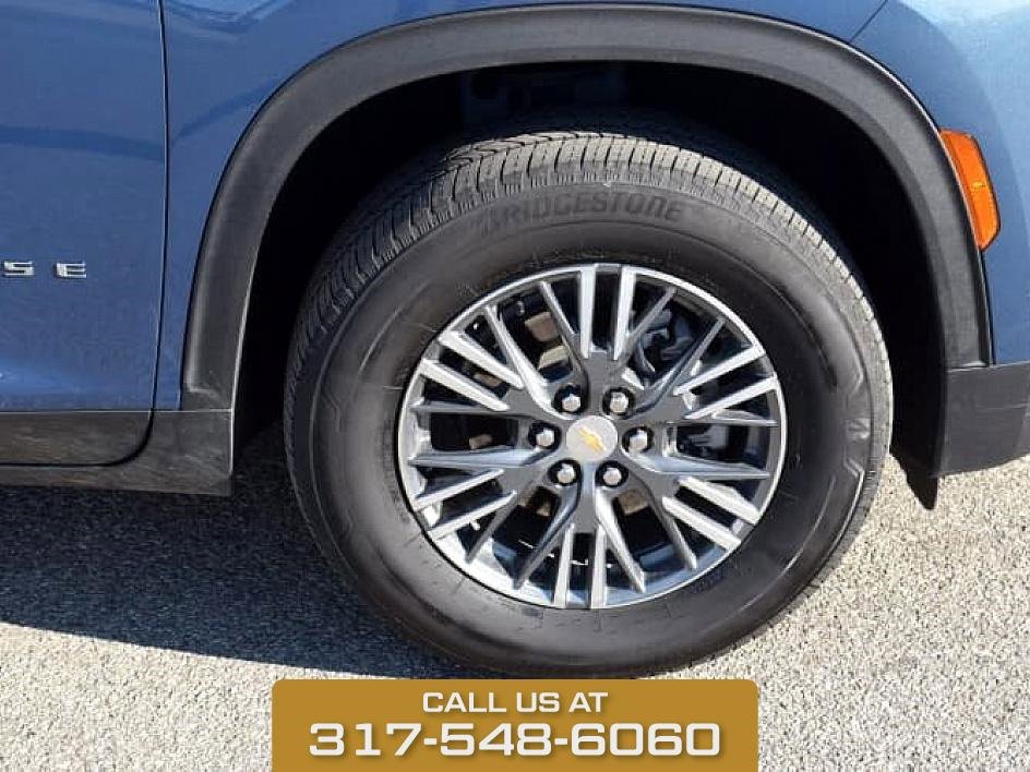 2025 Chevrolet Traverse photo 7