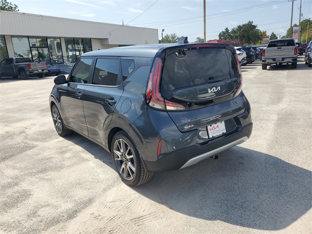 2024 Kia Soul EX photo 2