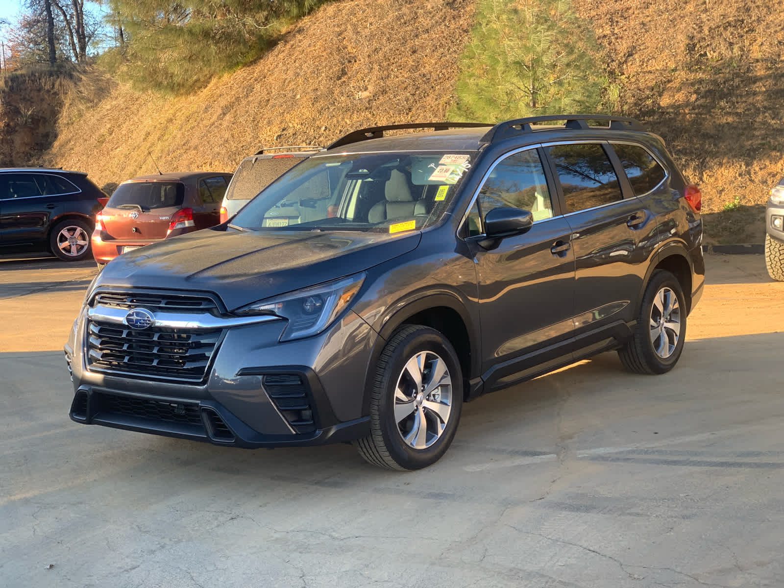 2024 Subaru Ascent Premium's photo