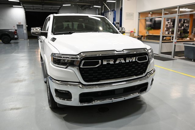 2025 Ram 1500 Big Horn photo 3