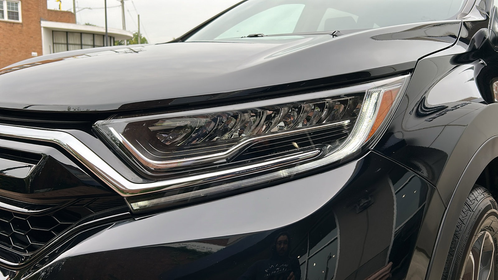 Image 6 of Honda CR-V Hybrid EX-L AWD 4D Sport Utility