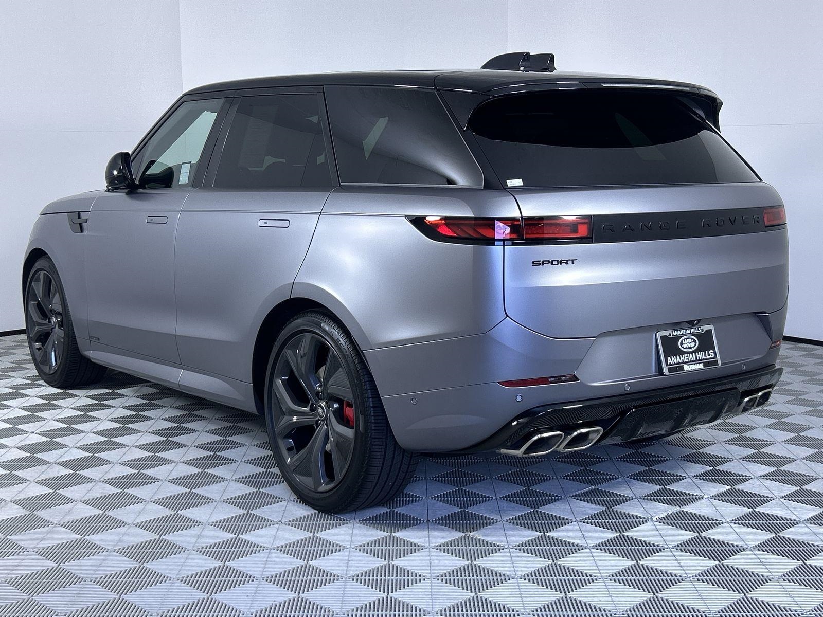 2025 Land Rover Range Rover Sport Autobiography photo 3