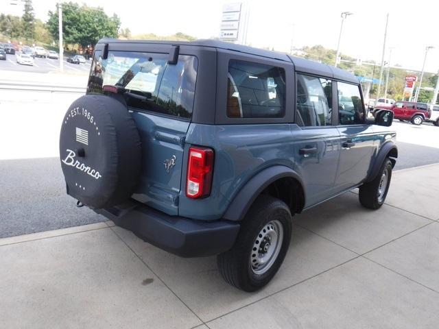 2023 Ford Bronco Base photo 9