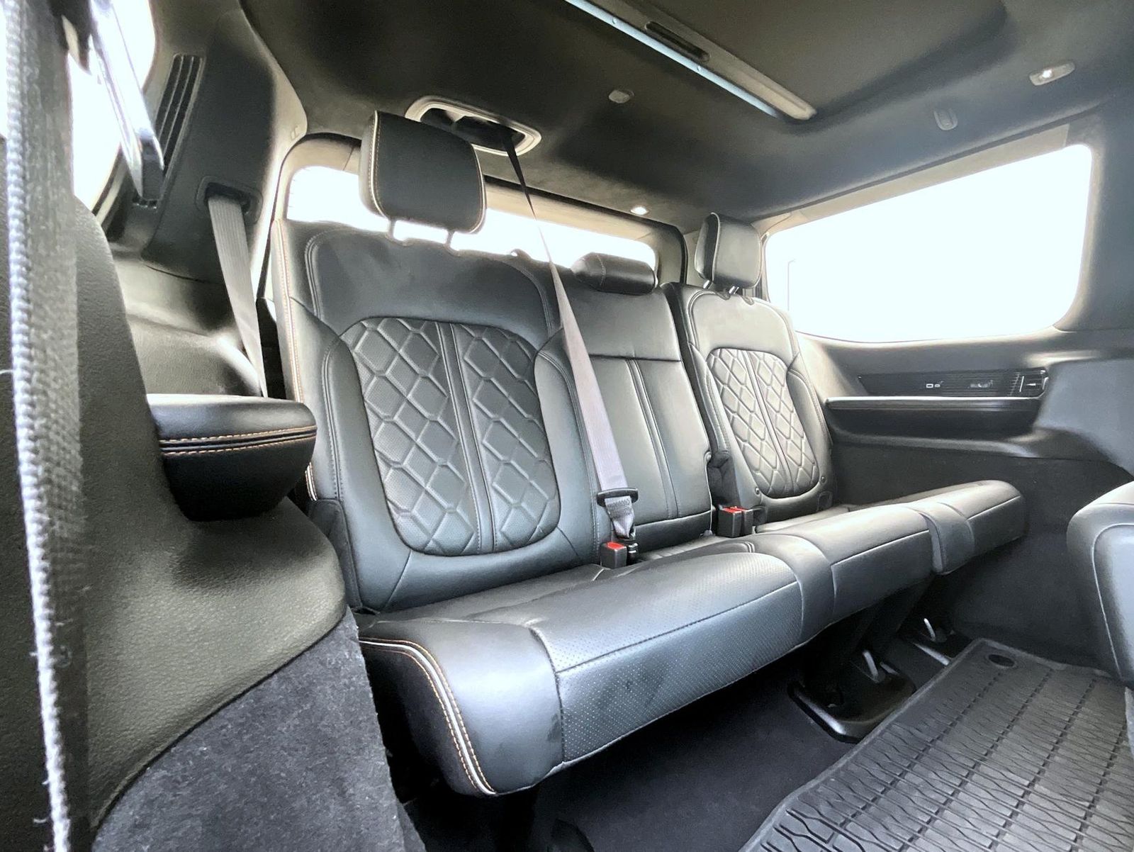 2023 Jeep Grand Wagoneer III Obsidian photo 21