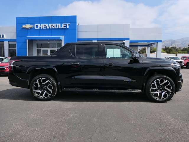 Used 2024 Chevrolet Silverado EV RST with VIN 1GC40ZEL0RU300667 for sale in Glendora, CA