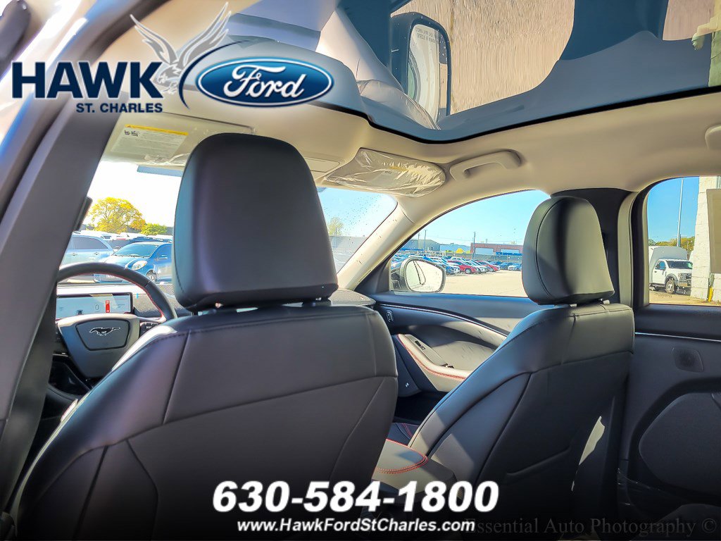 2025 FORD MUSTANG MACH-E - Image 10