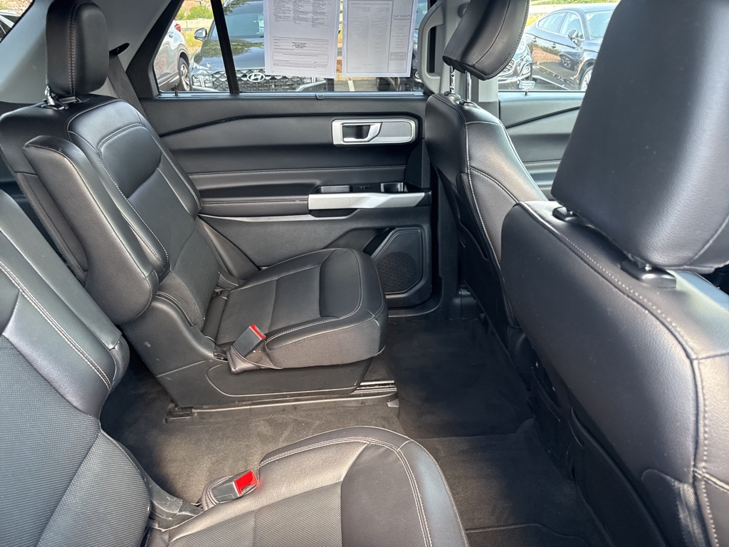 2022 Ford Explorer Limited photo 9