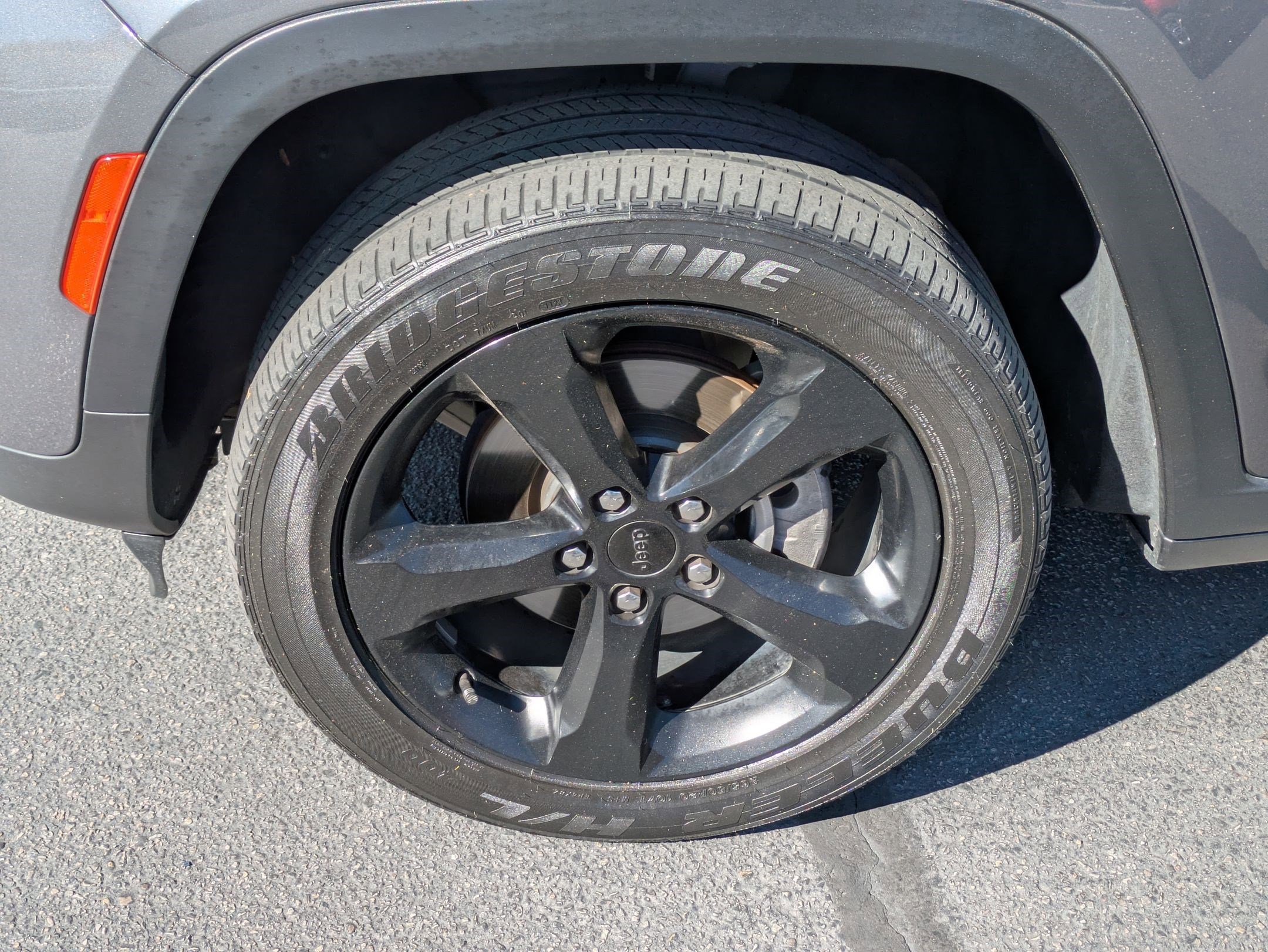 2023 Jeep Grand Cherokee Altitude photo 7