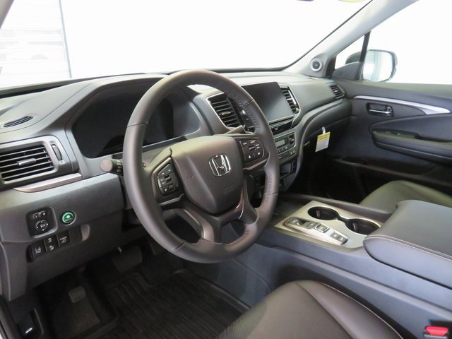 2024 Honda Ridgeline RTL photo 2