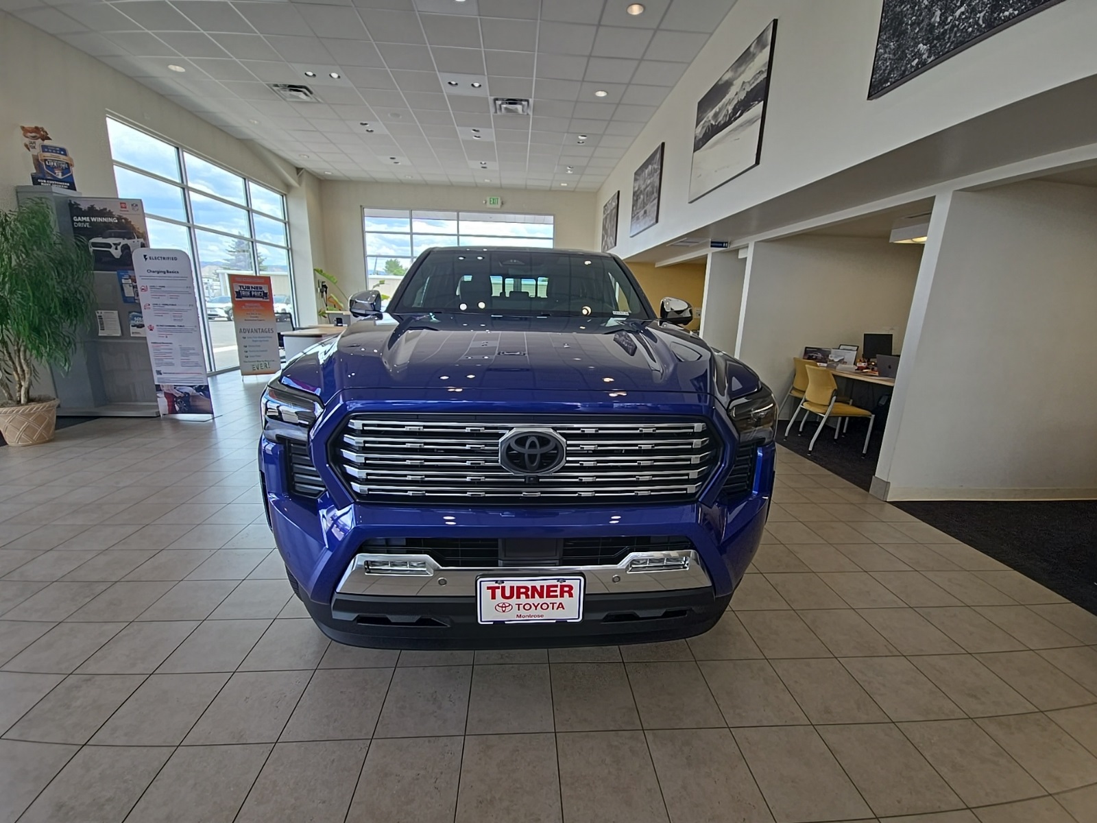 2025 Toyota Tacoma Limited 4x4 Double Cab photo 7