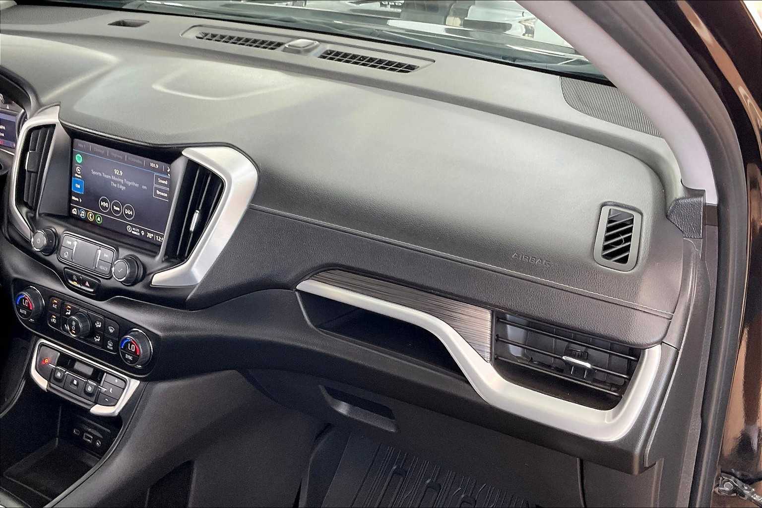 2022 Gmc Terrain SLE photo 15