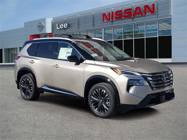 2026 Nissan Rogue Platinum's photo