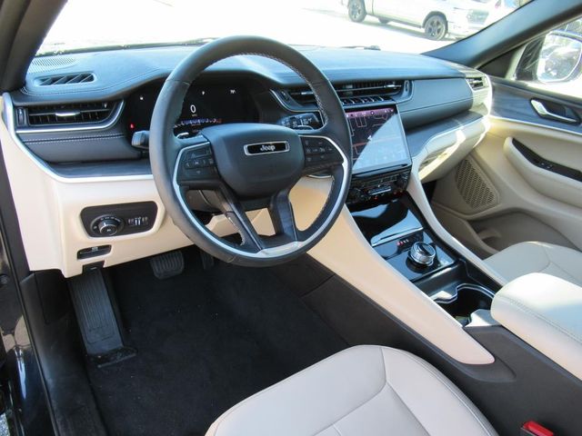 2024 Jeep Grand Cherokee Limited photo 13