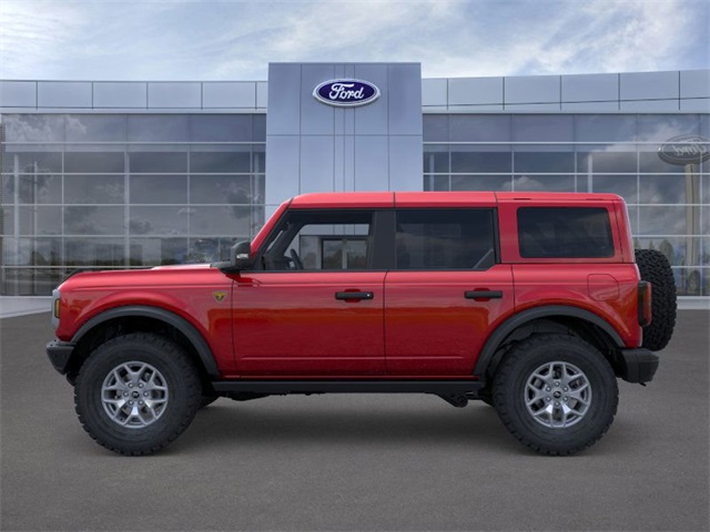 2025 Ford Bronco Badlands photo 2