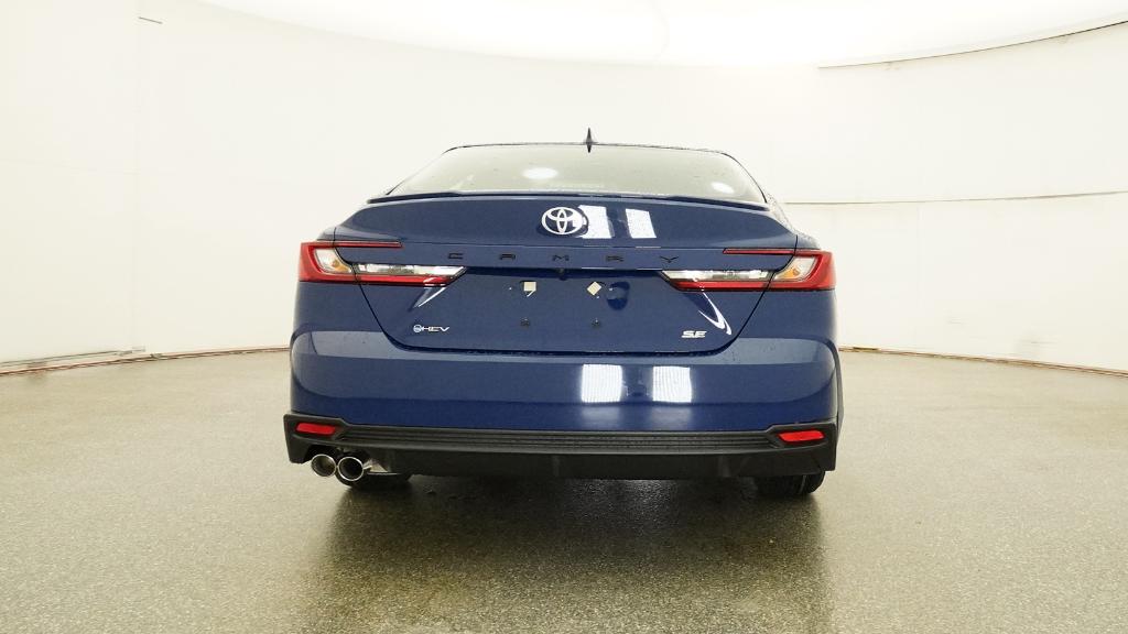 2025 Toyota Camry SE photo 17