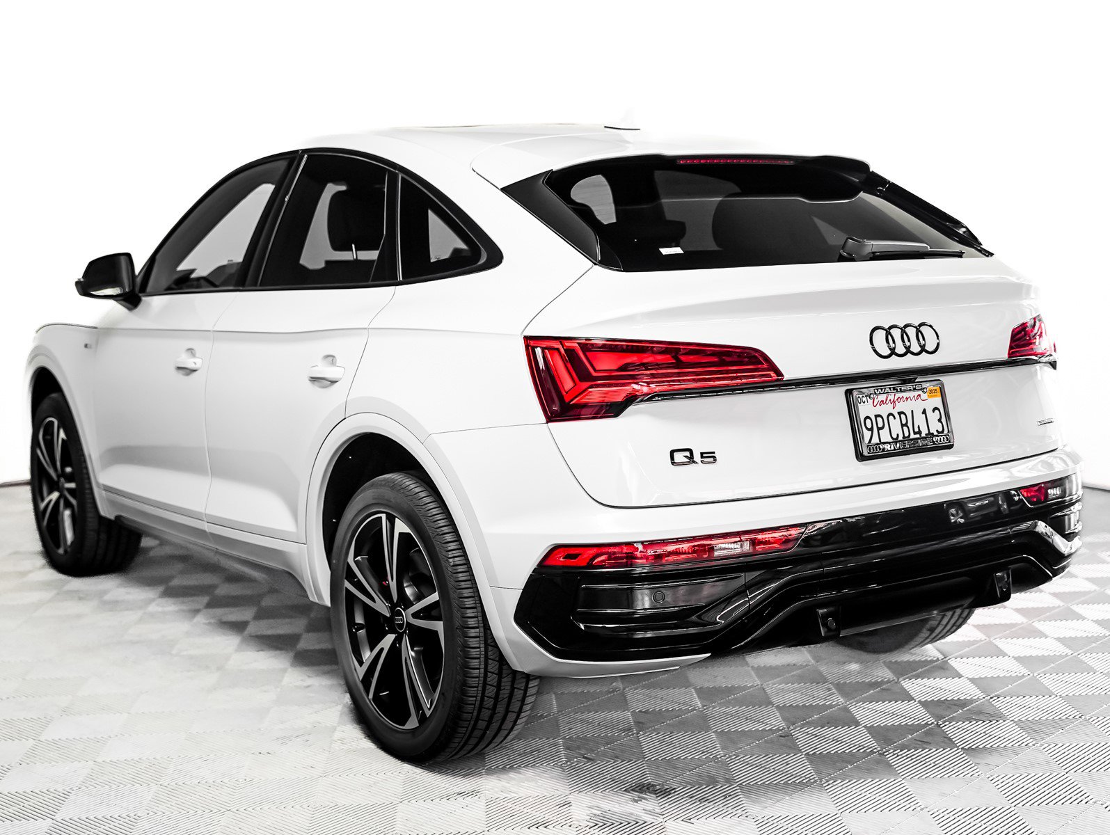 Certified Used 2025 Glacier White Metallic Audi S line Premium Plus image 2