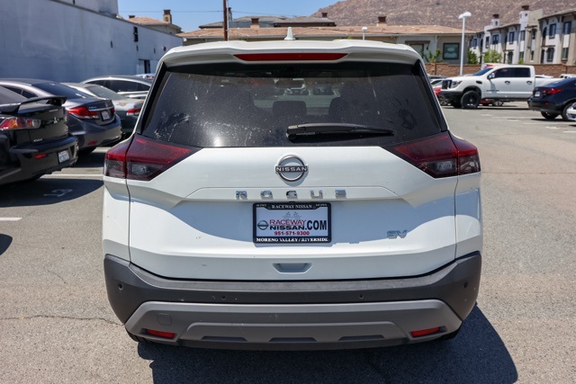 2023 Nissan Rogue SV photo 4