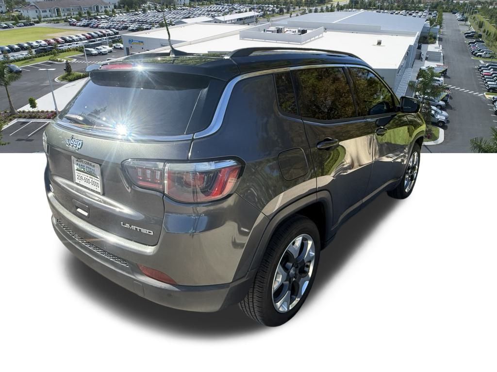 2018 Jeep Compass Limited photo 2