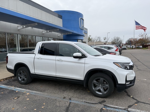 2023 Honda Ridgeline RTL photo 3