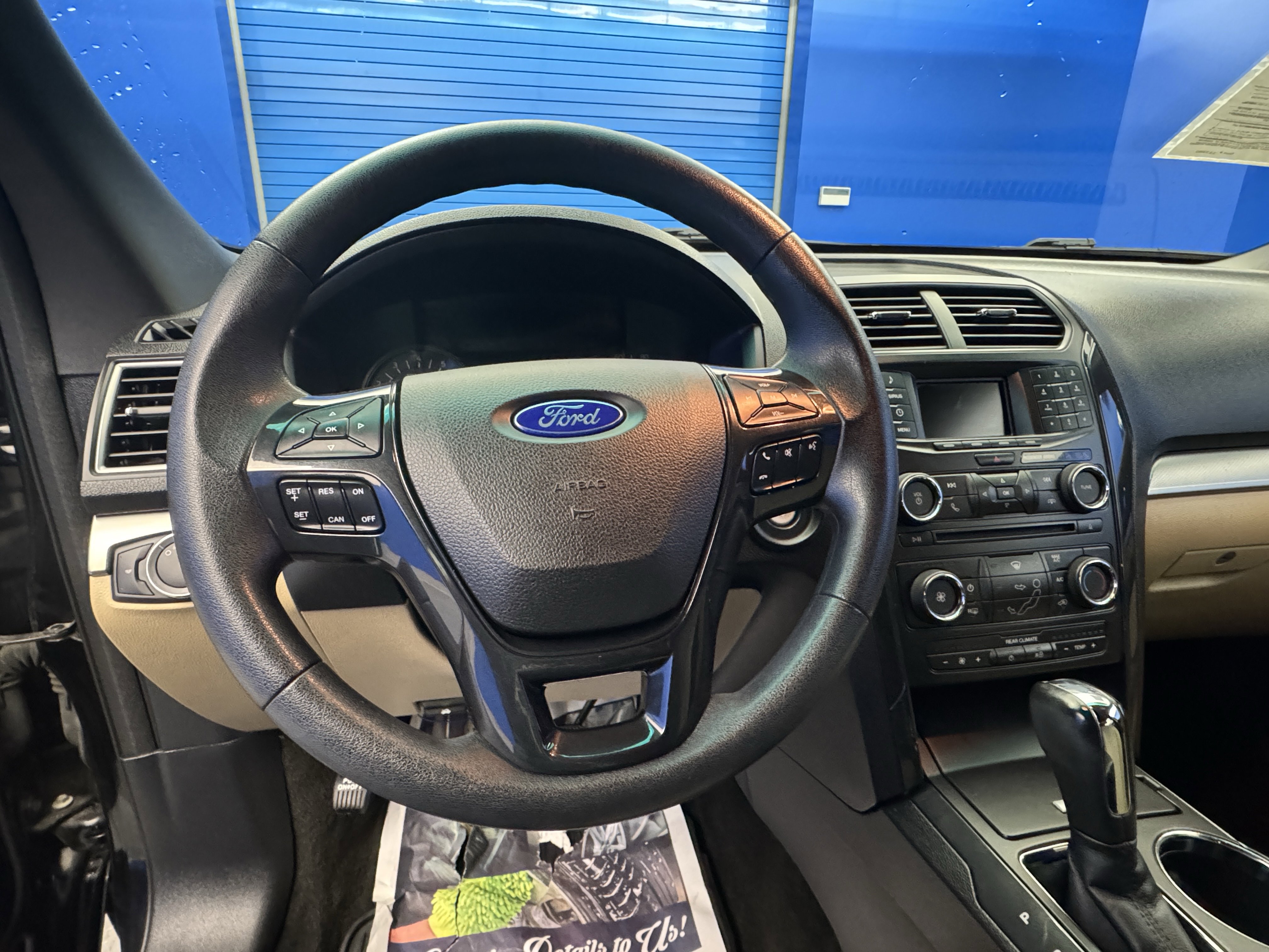 2016 Ford Explorer Base photo 2