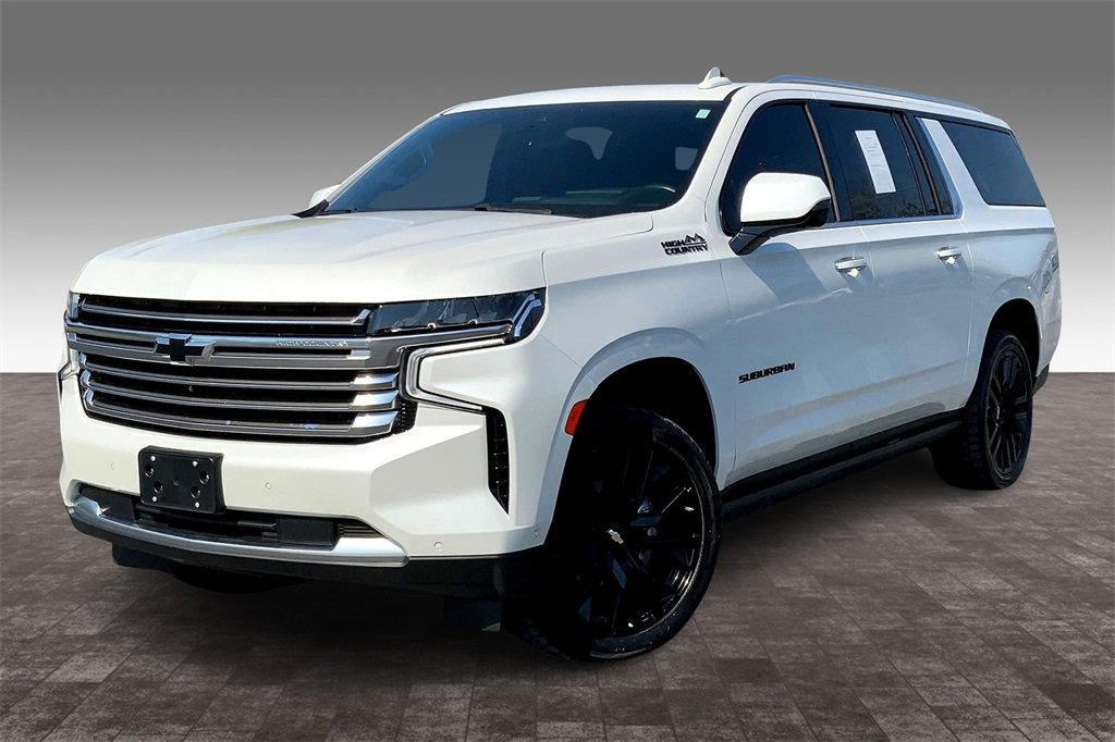 2023 Chevrolet Suburban High Country photo 2