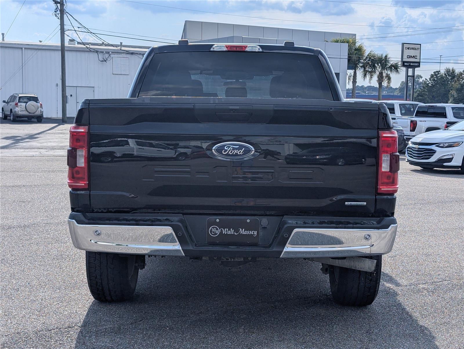 2023 Ford F-150 XLT photo 4