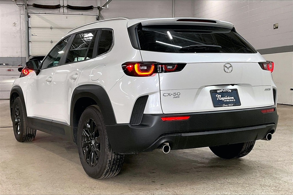 2025 MAZDA CX-50 - Image 9
