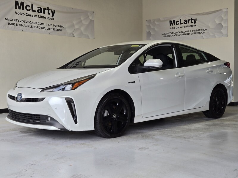 2021 Toyota Prius L Eco photo 4