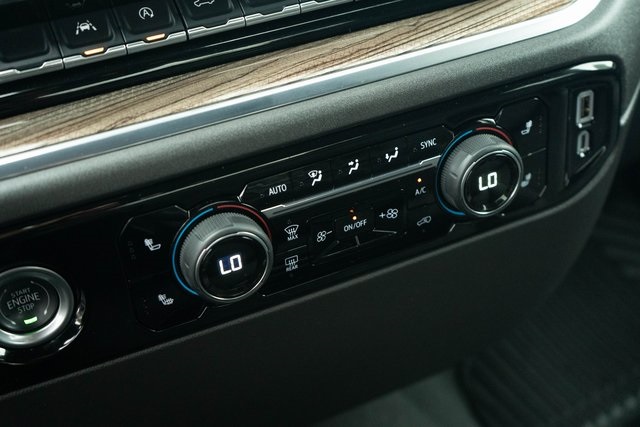 2024 Chevrolet Silverado 1500 LT photo 28